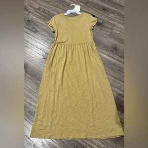 Universal Thread Ladies Dress in Mustard Yellow